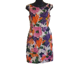 STUNNING bright floral  dress with pockets. See measurements,  no tags.